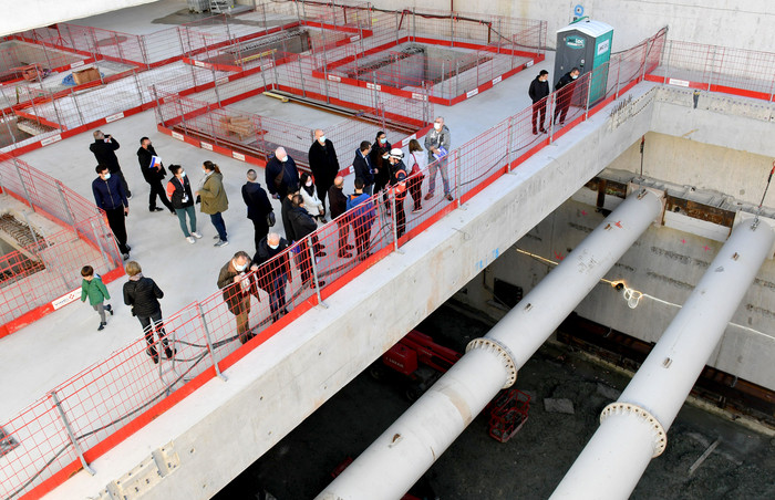 16 octobre : 14 000 visiteurs participent à la journée portes ouvertes des chantiers du Grand Paris Express, suivie de la fête KM9 à Massy. Une première pour constater l'ampleur des travaux et échanger sur les enjeux du nouveau métro. 