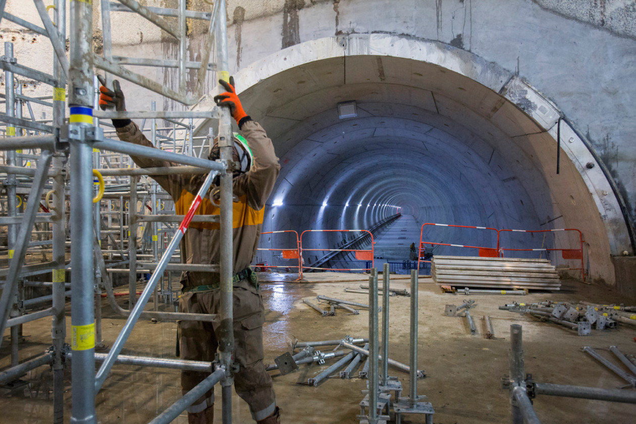 Compagnon sur le chantier de la future gare Châtillon - Montrouge du Grand Paris Express