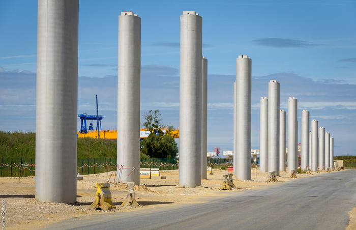 Piles du viaduc, à Palaiseau