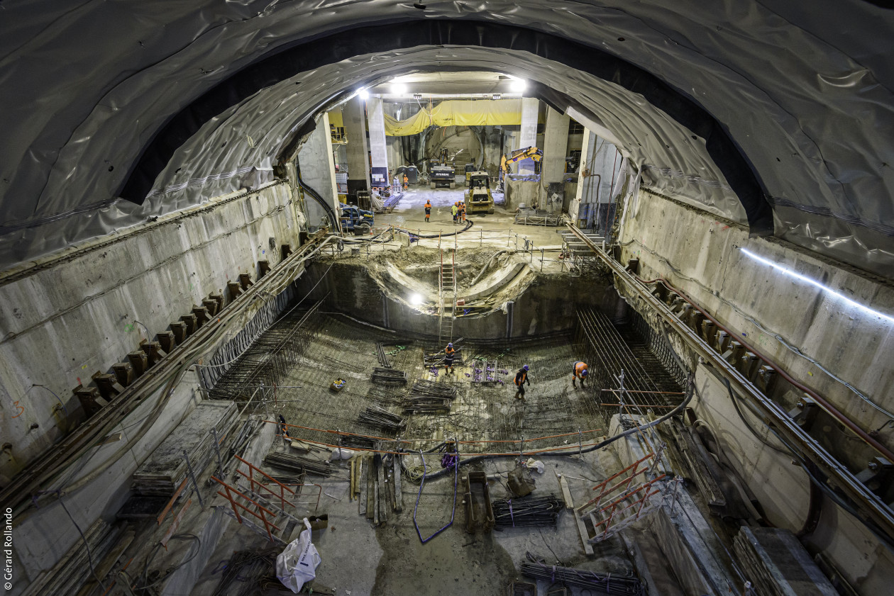 vue en hauteur du creusement du tunnel