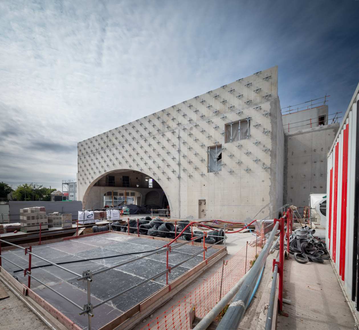 Le bâtiment voyageurs de la gare La Courneuve Six-Routes