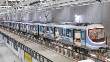 Essais statiques réalisés par les équipes Alstom en prévision du premier roulage de la première rame de métro du GPE