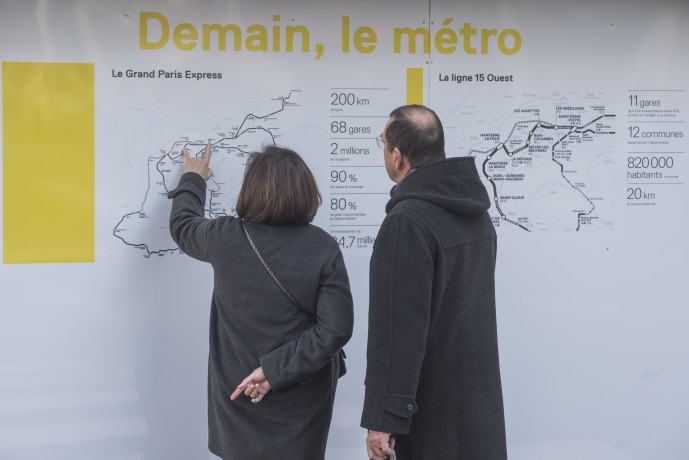 Février 2018. Affiches communicantes des travaux préparatoires à venir à proximité de la future gare