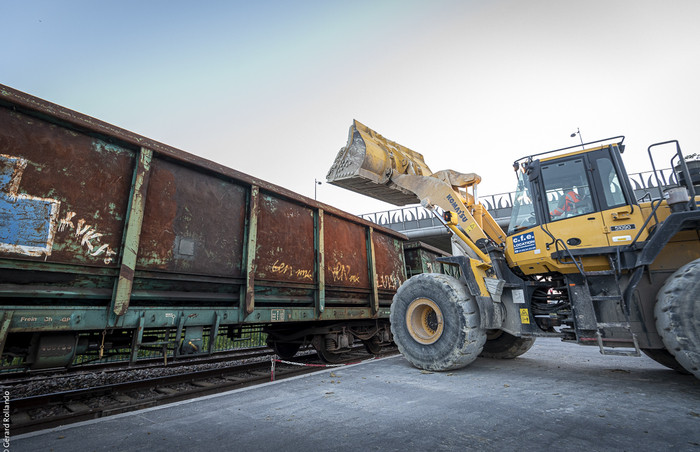 Près de 286 000 tonnes de déblais ont été évacuées par train. 