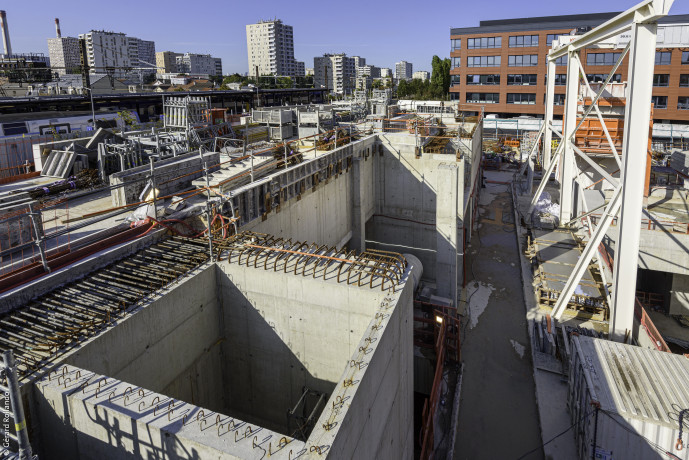 Vue du chantier de la gare du Vert de Maisons